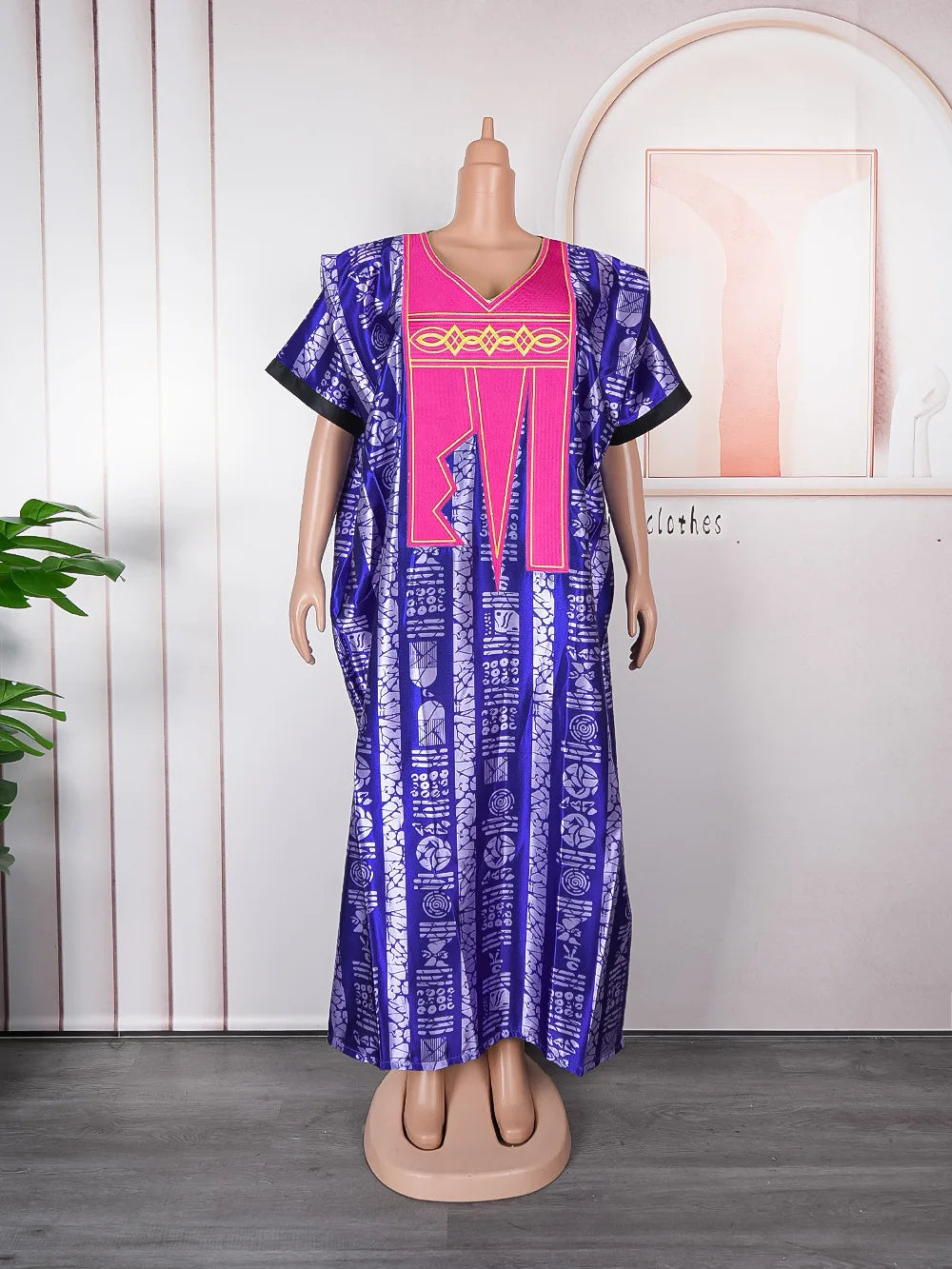 Elegant African Dresses for Women – Fashionable Abaya, Boubou, Dashiki, Evening Gown, Kaftan, and Robe Outfits